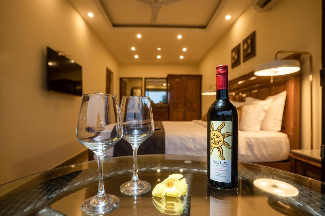 ซีเชล บีช สวีตส์ Hotel แคนโดลิม ภายนอก รูปภาพ