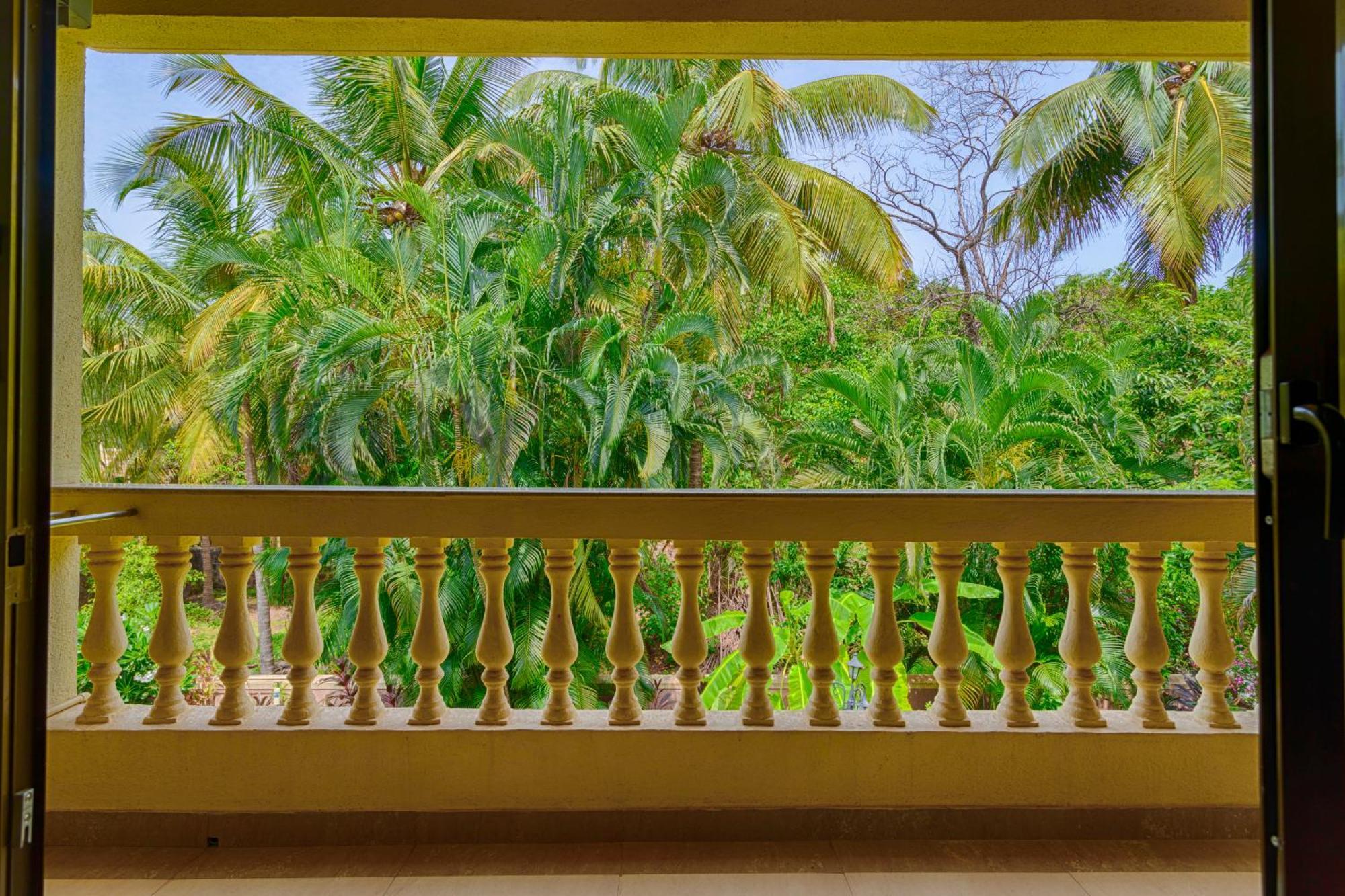 ซีเชล บีช สวีตส์ Hotel แคนโดลิม ภายนอก รูปภาพ