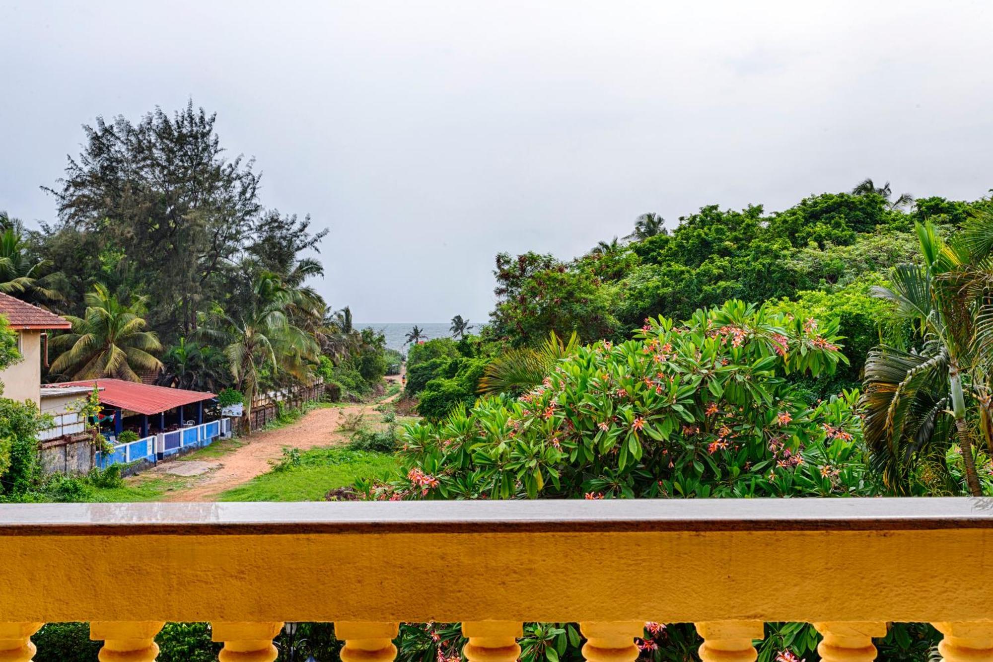 ซีเชล บีช สวีตส์ Hotel แคนโดลิม ภายนอก รูปภาพ